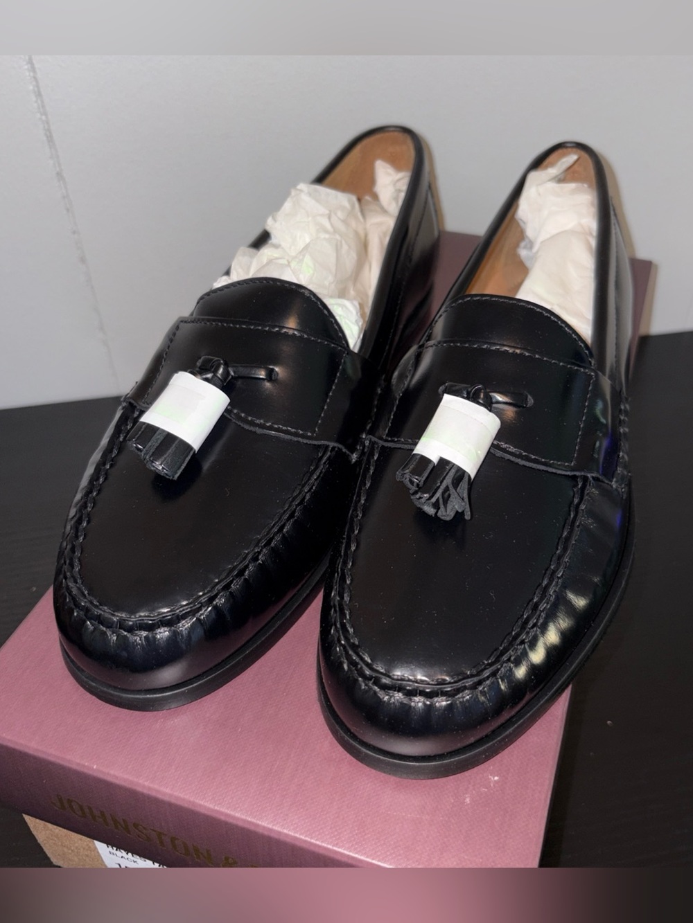 Johnston & Murphy Hayes Tassel Loafers Black Leather NIB Men’s size 8.5 M